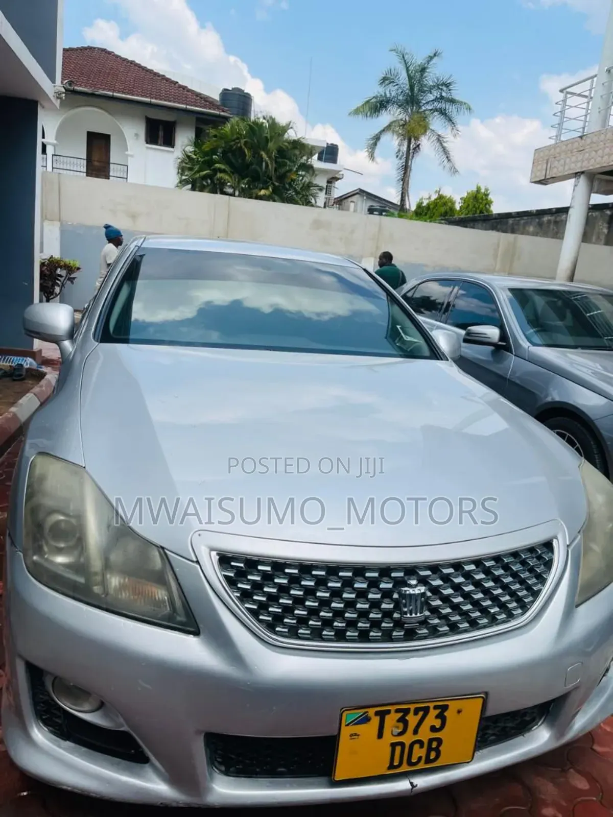 Toyota Crown 2011 Silver