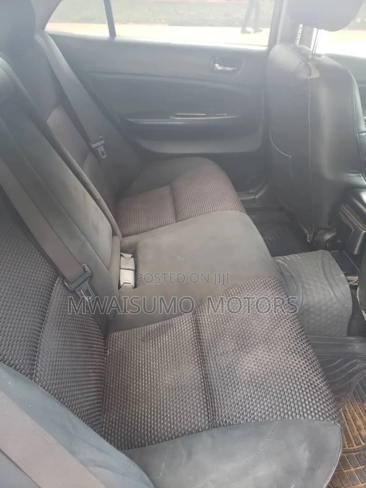 Toyota Crown 2011 Silver
