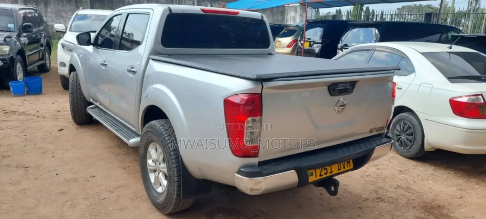 Nissan Navara 2020 Silver