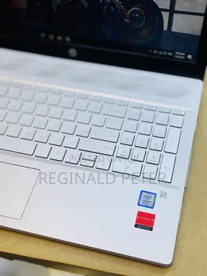 Laptop HP Pavilion 15 16GB Intel Core i5 HDD+SSD 256GB