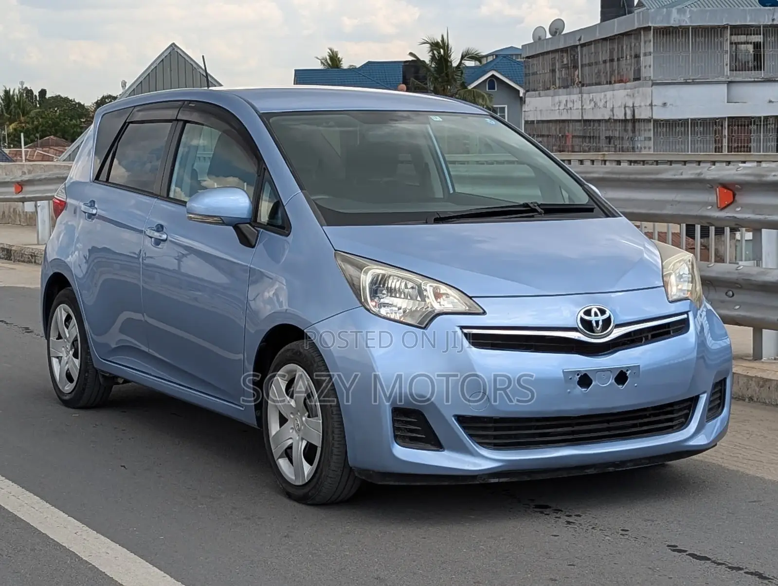 Toyota Ractis 2014 Blue