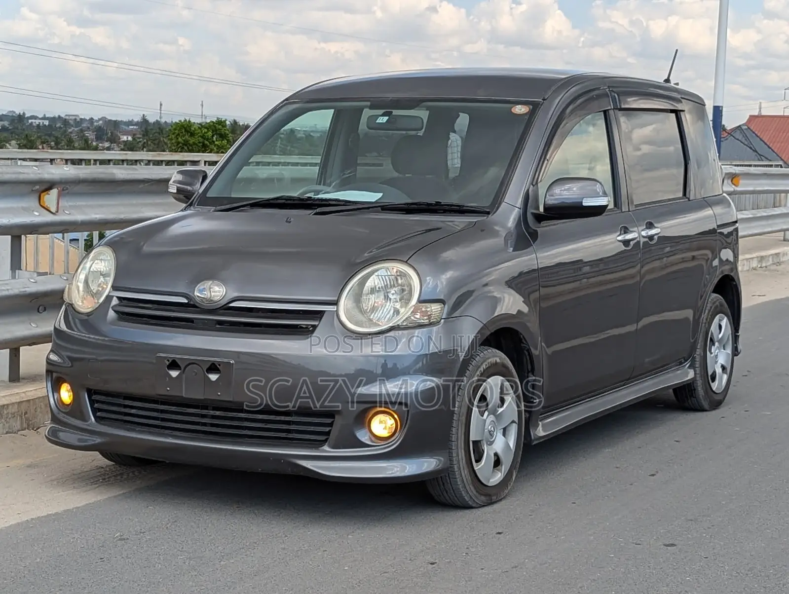 Toyota Sienta 2008 Gray