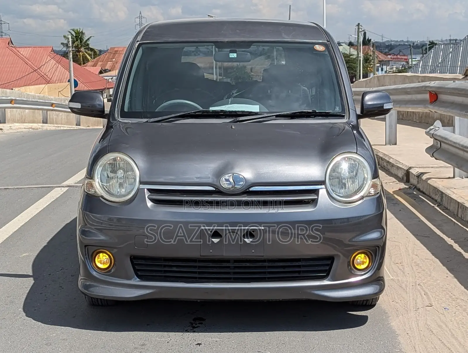Toyota Sienta 2008 Gray