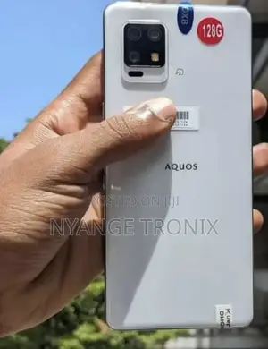 Sharp Aquos zero6 128 GB White
