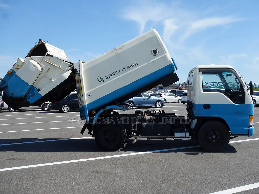 Isuzu Truck