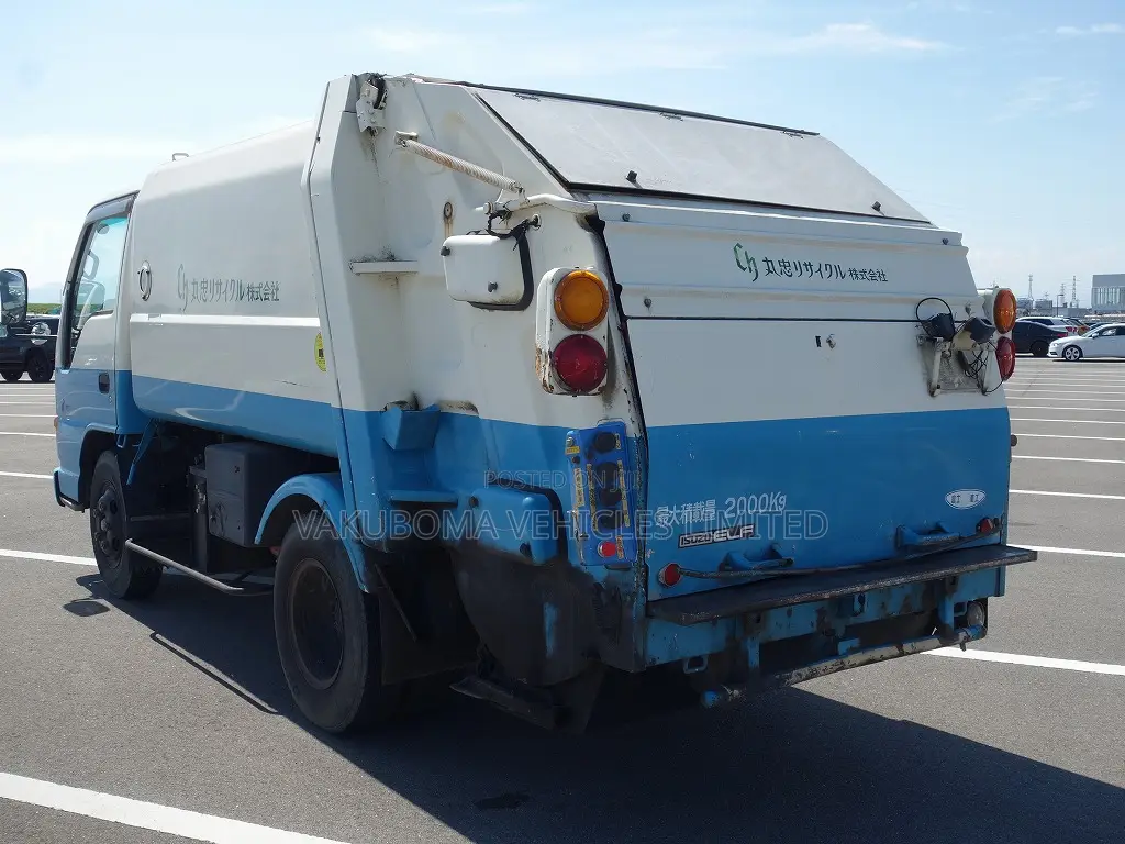 Isuzu Truck