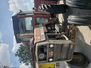 Massey Furgesson 1135 Tractor