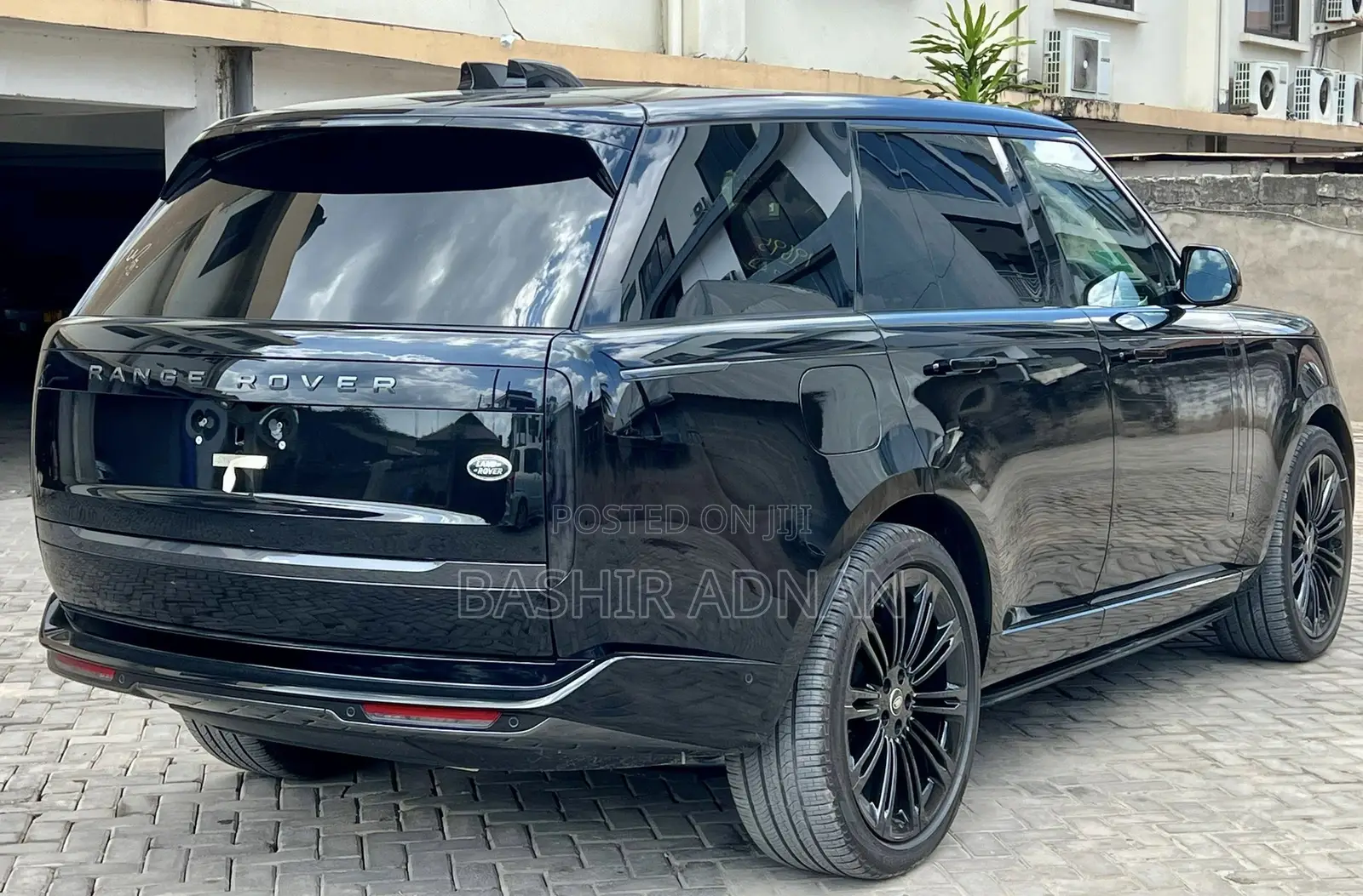 Land Rover Range Rover Vogue 2024 Black