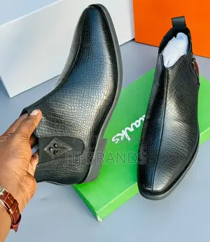 Best Leather Travota