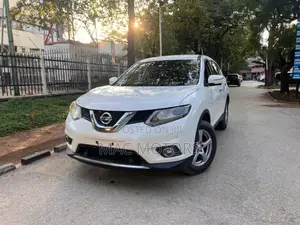 Nissan X-Trail 2.0 Petrol FWD 2015 White