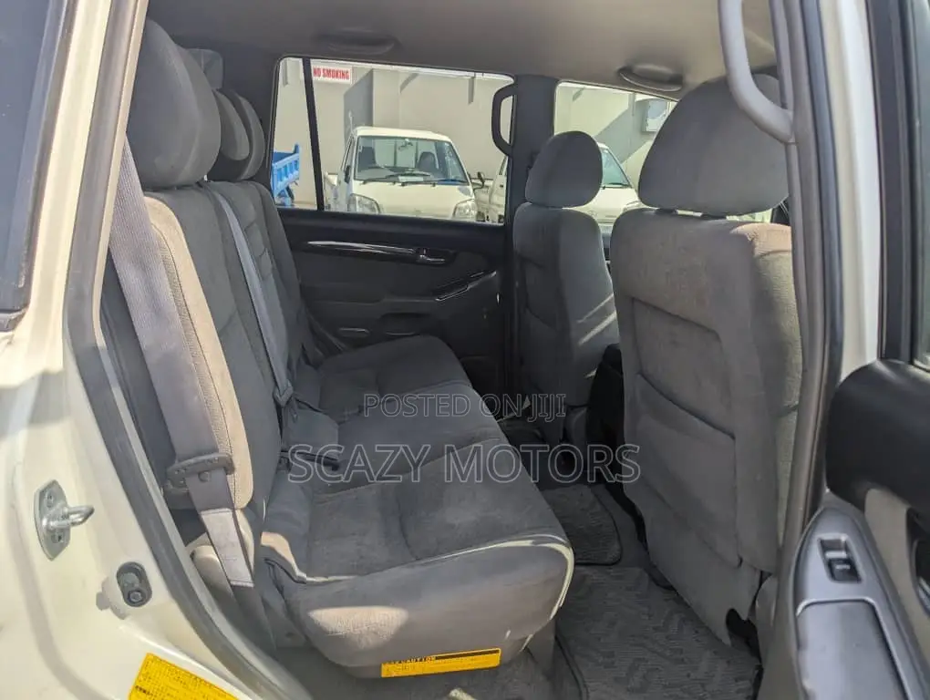 Toyota Land Cruiser Prado 2007 White
