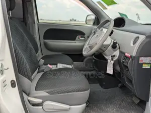 Toyota Sienta 2008 White