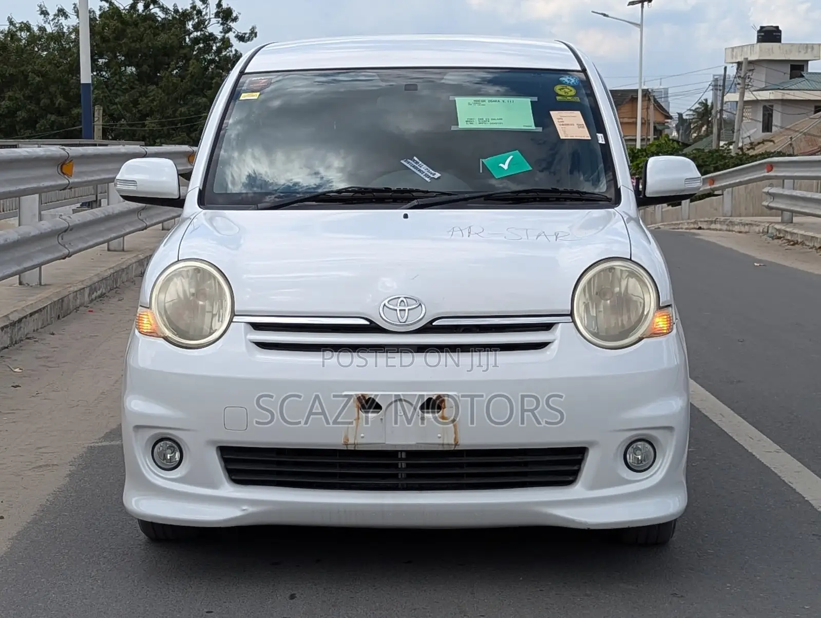 Toyota Sienta 2008 White
