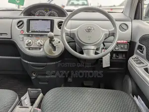 Toyota Sienta 2008 White
