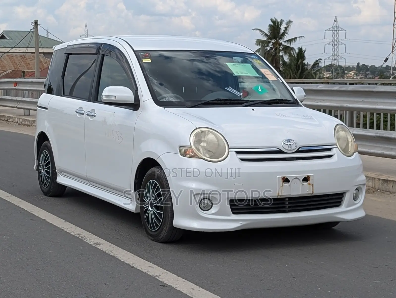 Toyota Sienta 2008 White