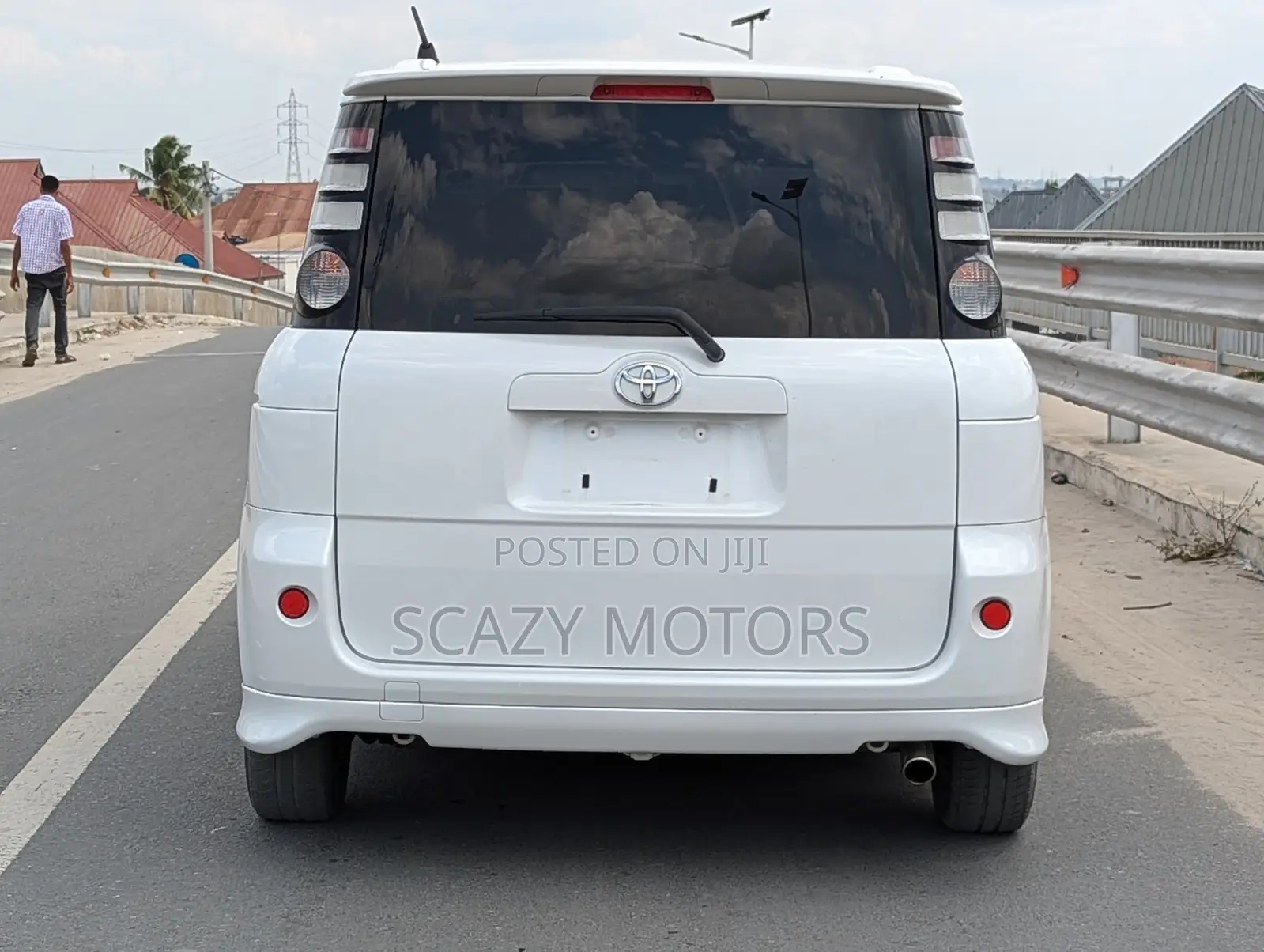 Toyota Sienta 2008 White