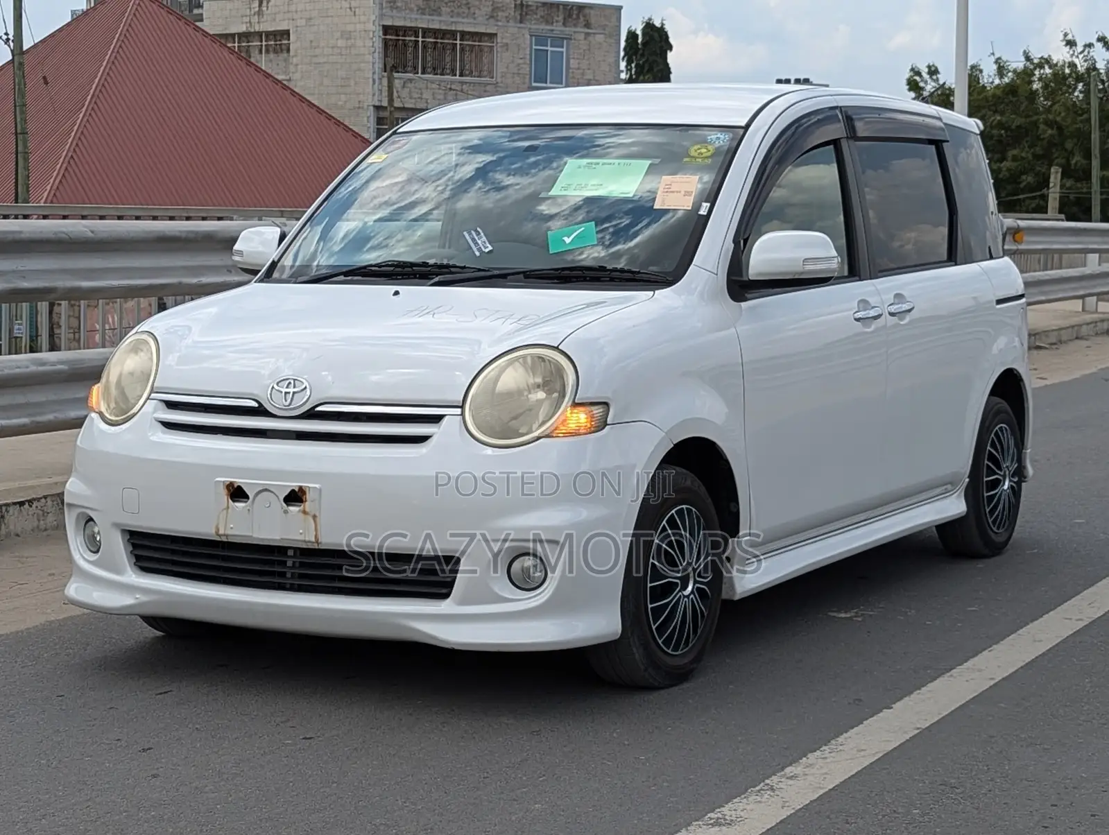 Toyota Sienta 2008 White