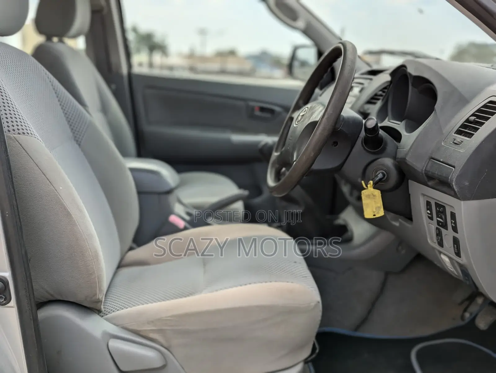 Toyota Hilux 2006 Silver
