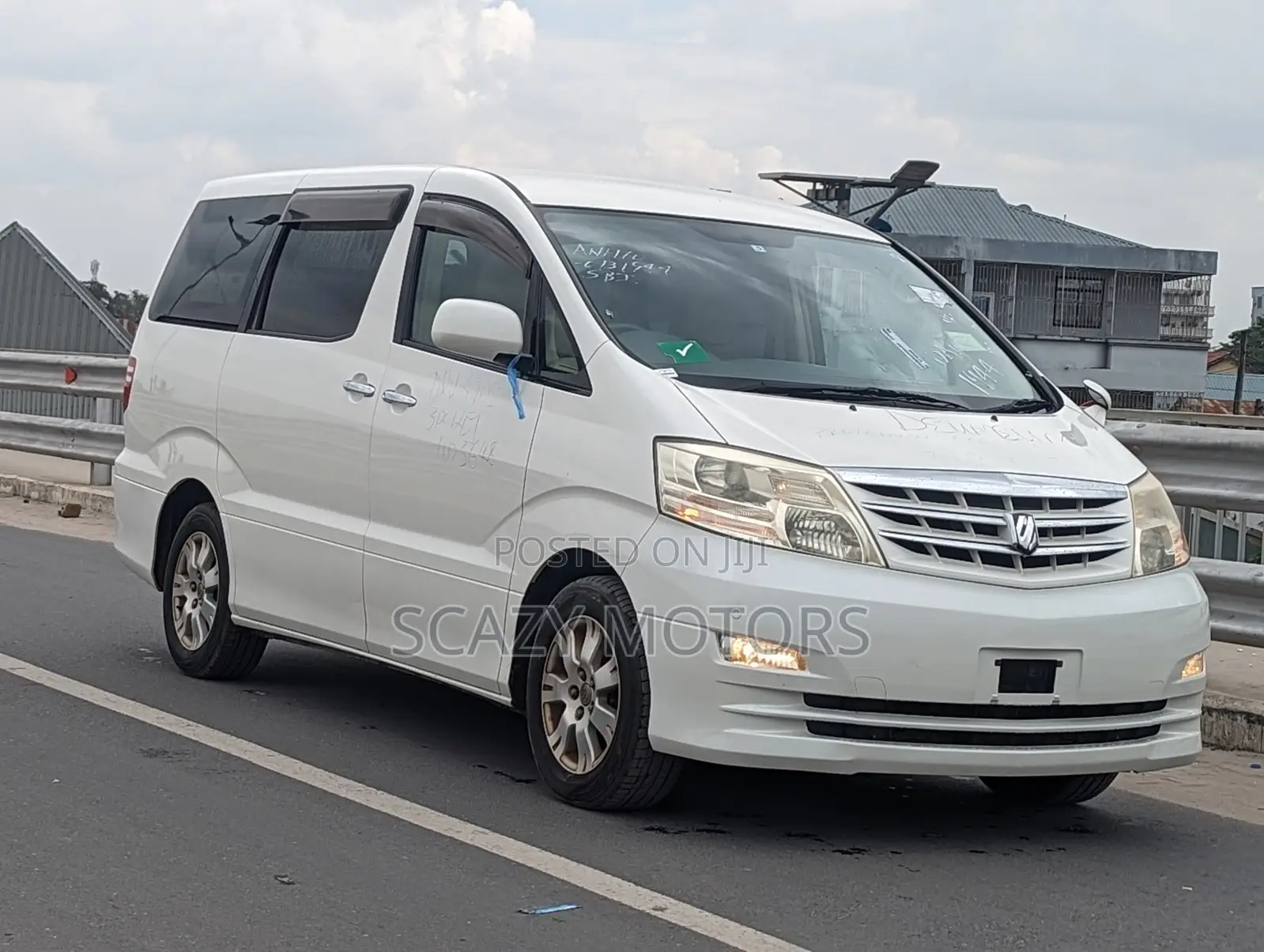 Toyota Alphard 2005 Off white
