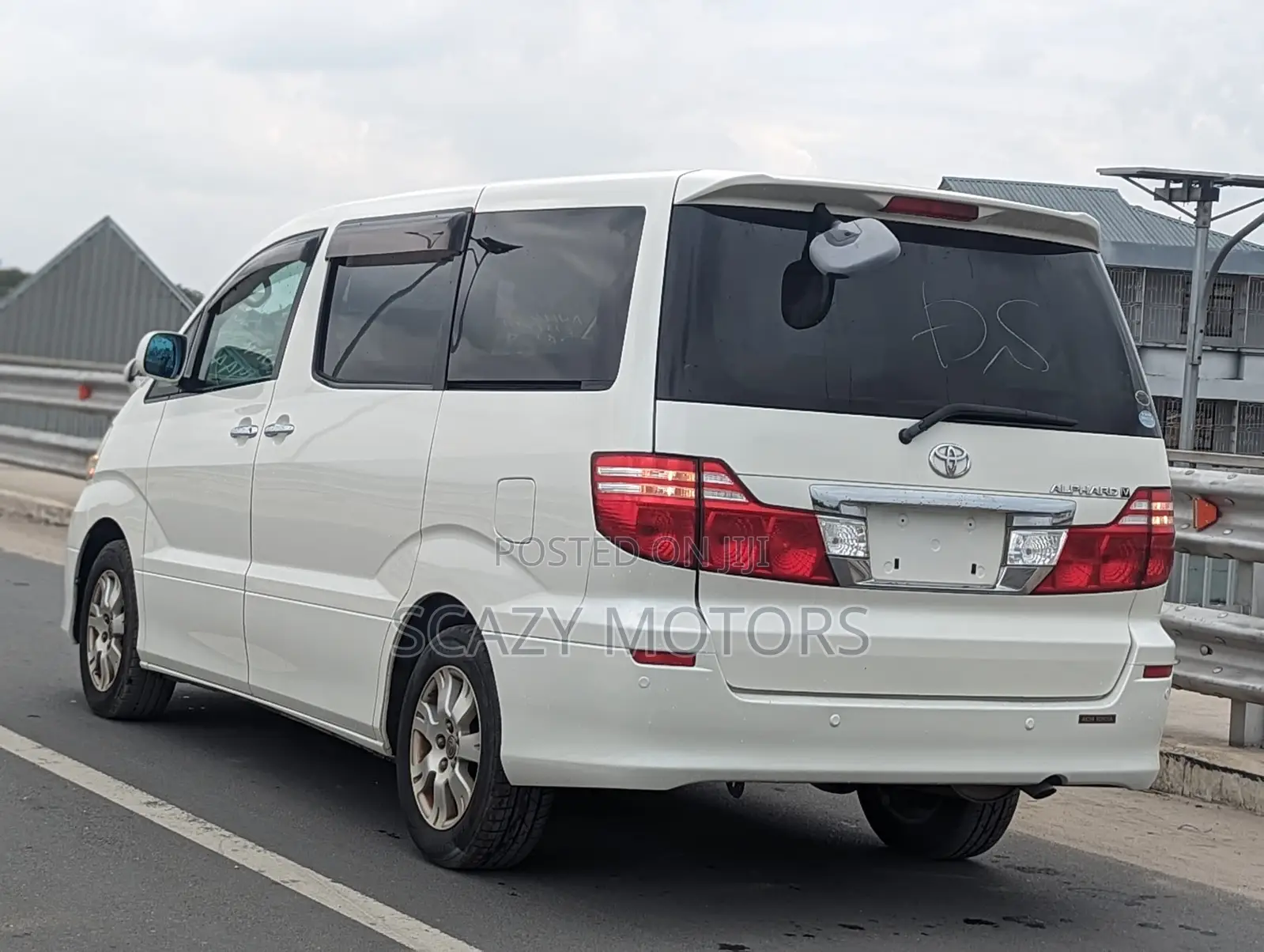 Toyota Alphard 2005 Off white