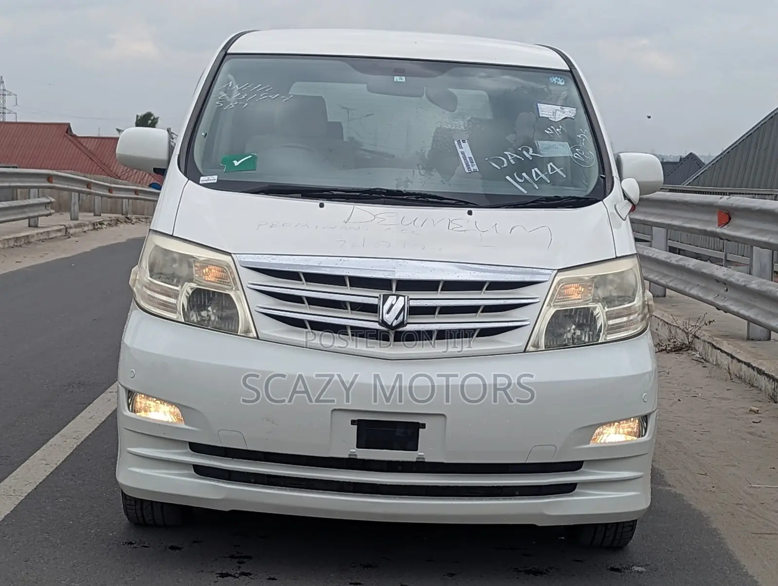 Toyota Alphard 2005 Off white