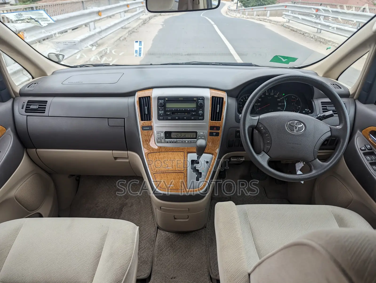 Toyota Alphard 2005 Off white