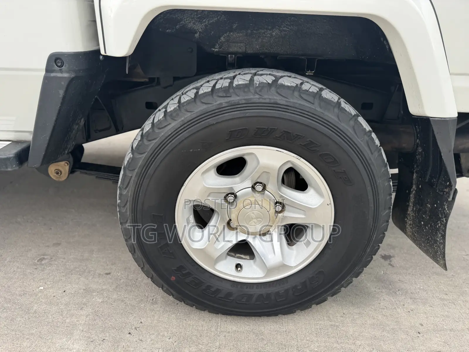 Toyota Land Cruiser 2014 White