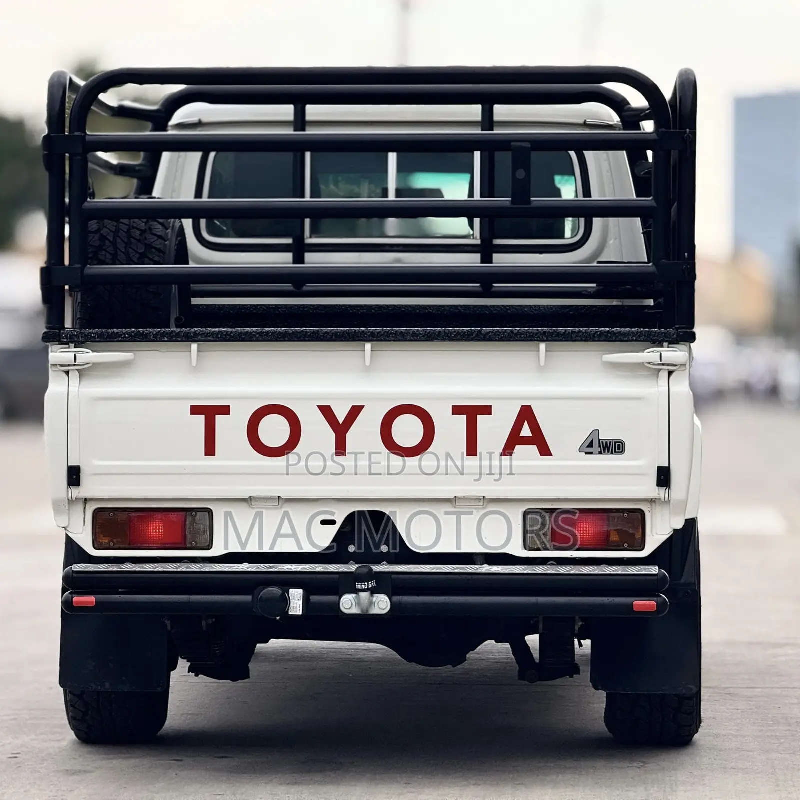 Toyota Land Cruiser 2014 White