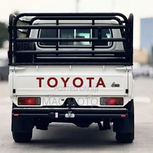 Toyota Land Cruiser 2014 White