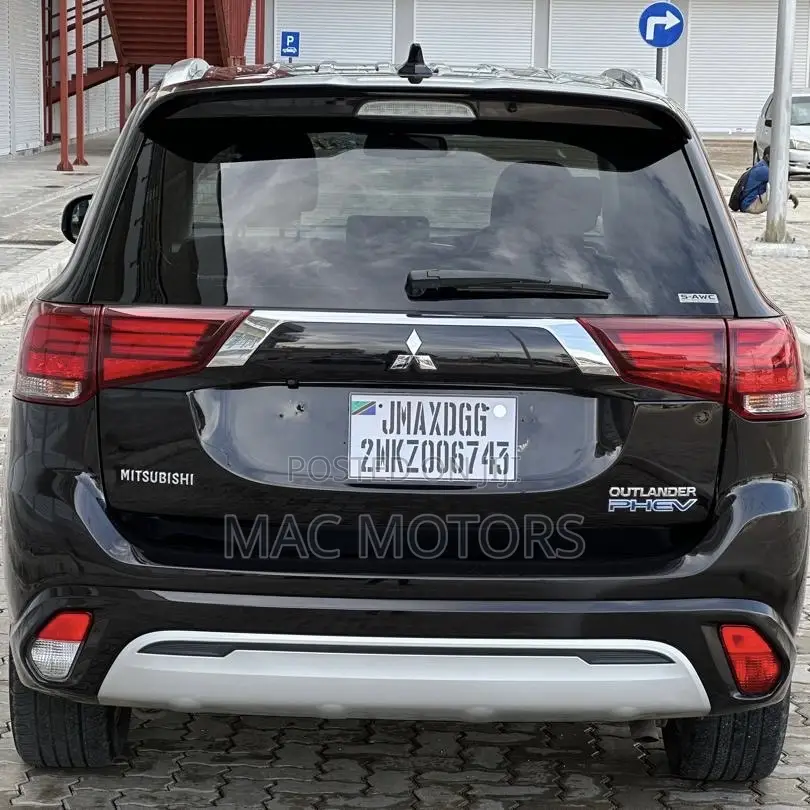 Mitsubishi Outlander ES AWC 2018 Black