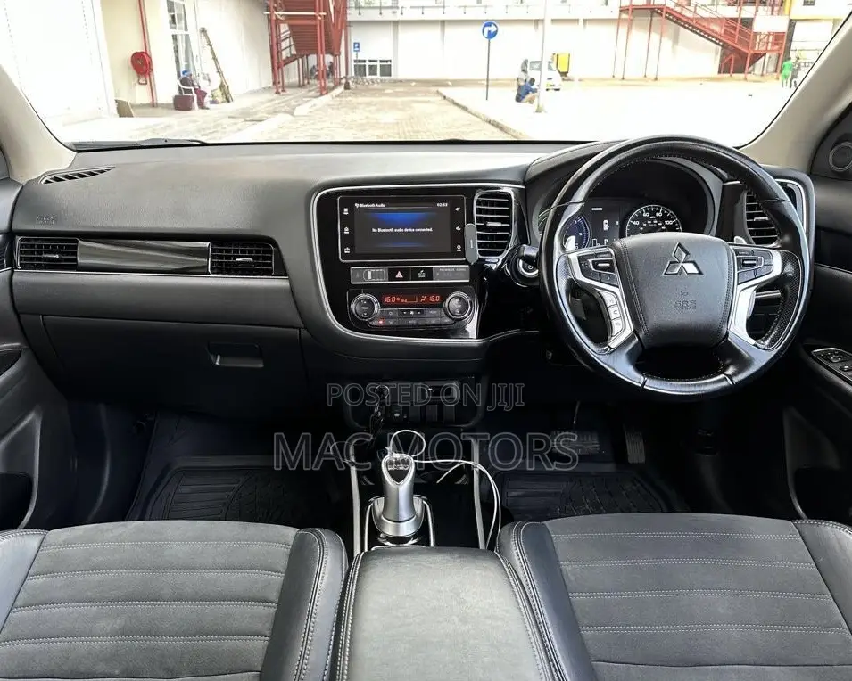 Mitsubishi Outlander ES AWC 2018 Black