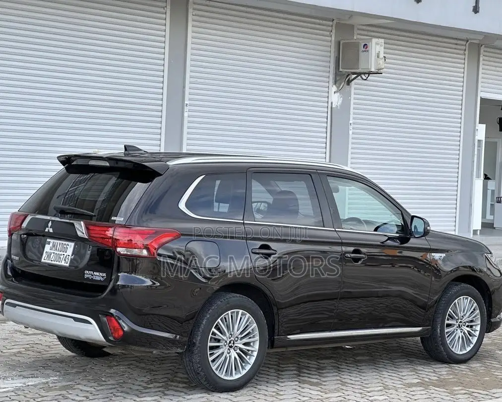 Mitsubishi Outlander ES AWC 2018 Black