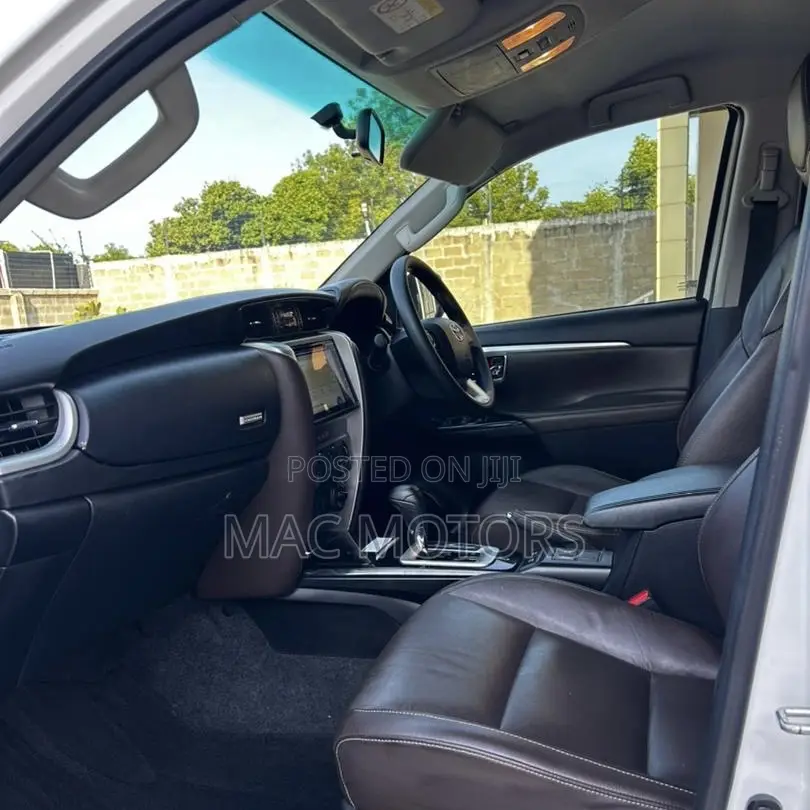 Toyota Fortuner 2020 White