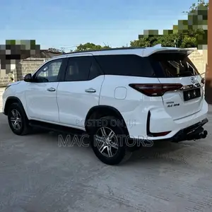 Toyota Fortuner 2020 White