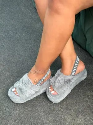 Sandal Nzuri Za Kike