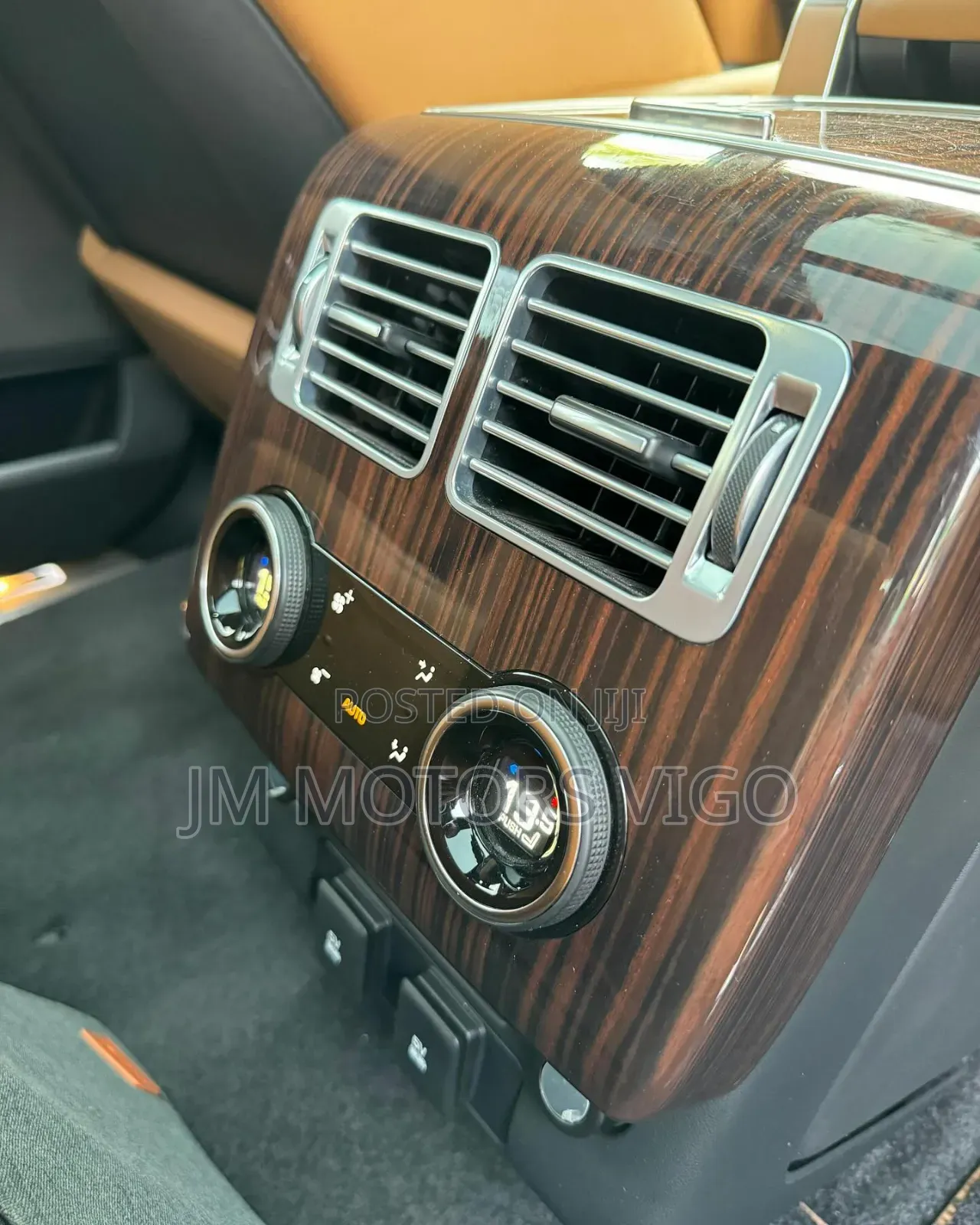 Land Rover Range Rover Vogue 2019 Black
