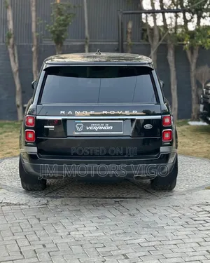 Land Rover Range Rover Vogue 2019 Black