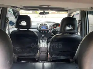 Toyota RAV4 1.8 2005 Silver