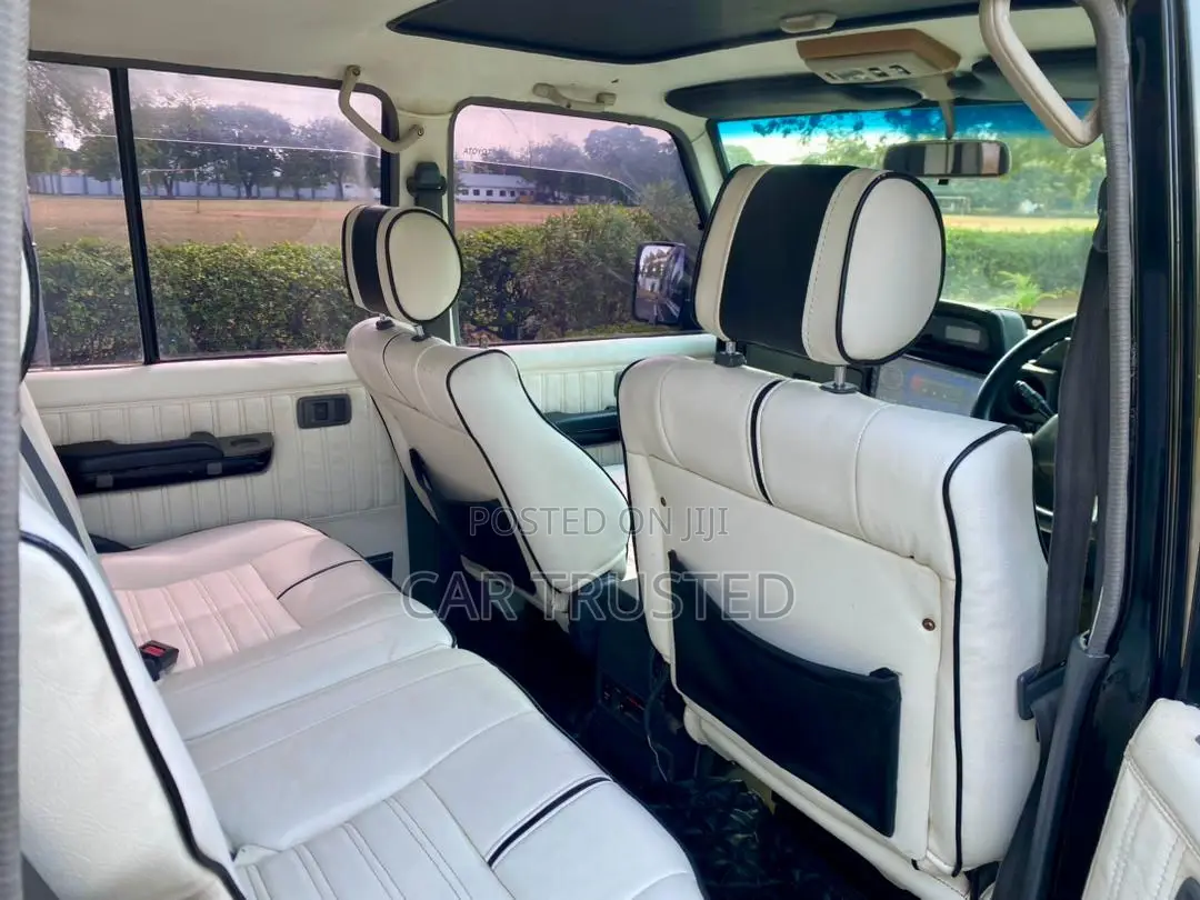 Toyota Land Cruiser Prado 2.7 16V 3dr 2000 Black