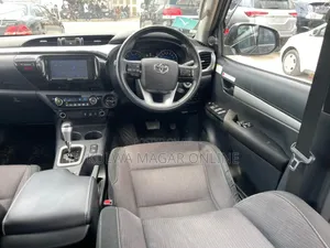 Toyota Hilux 2018 Black