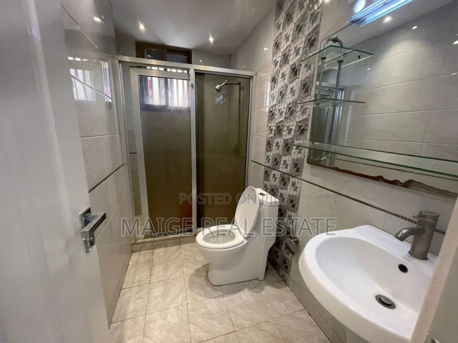 Furnished 3bdrm Apartment in Upanga East for rent