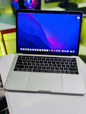 New Laptop Apple MacBook Pro 2016 8GB Intel Core I5 SSD 256GB