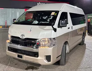 Toyota HiAce 2023 White