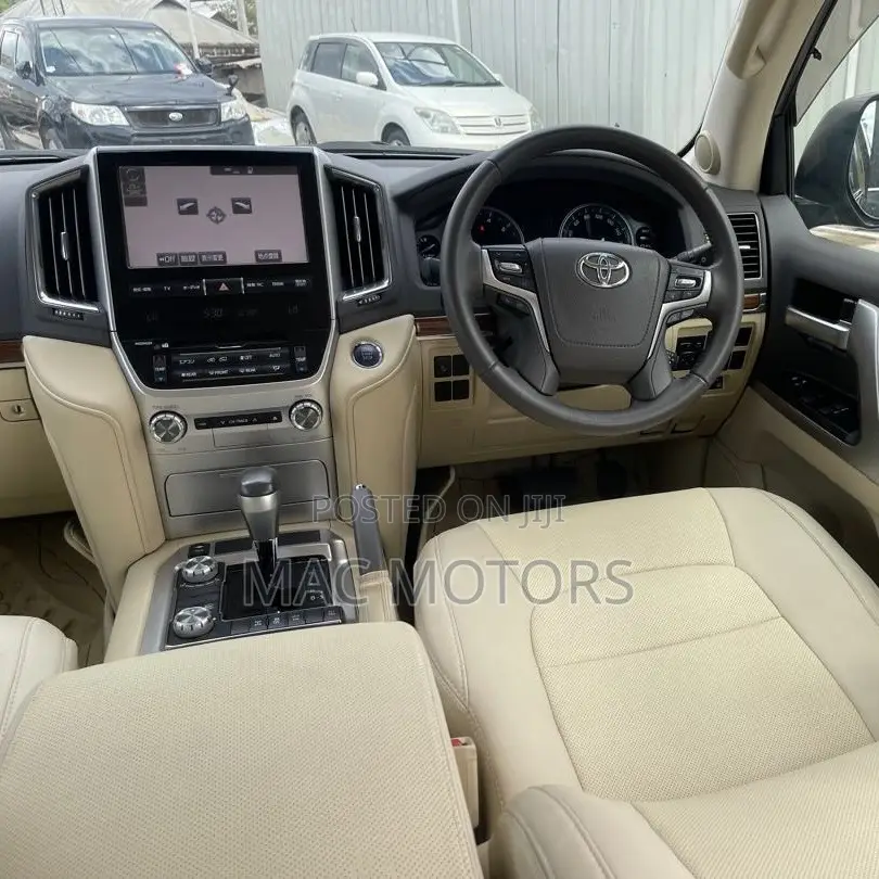 Toyota Land Cruiser 4.5 V8 VXR 2016 Black