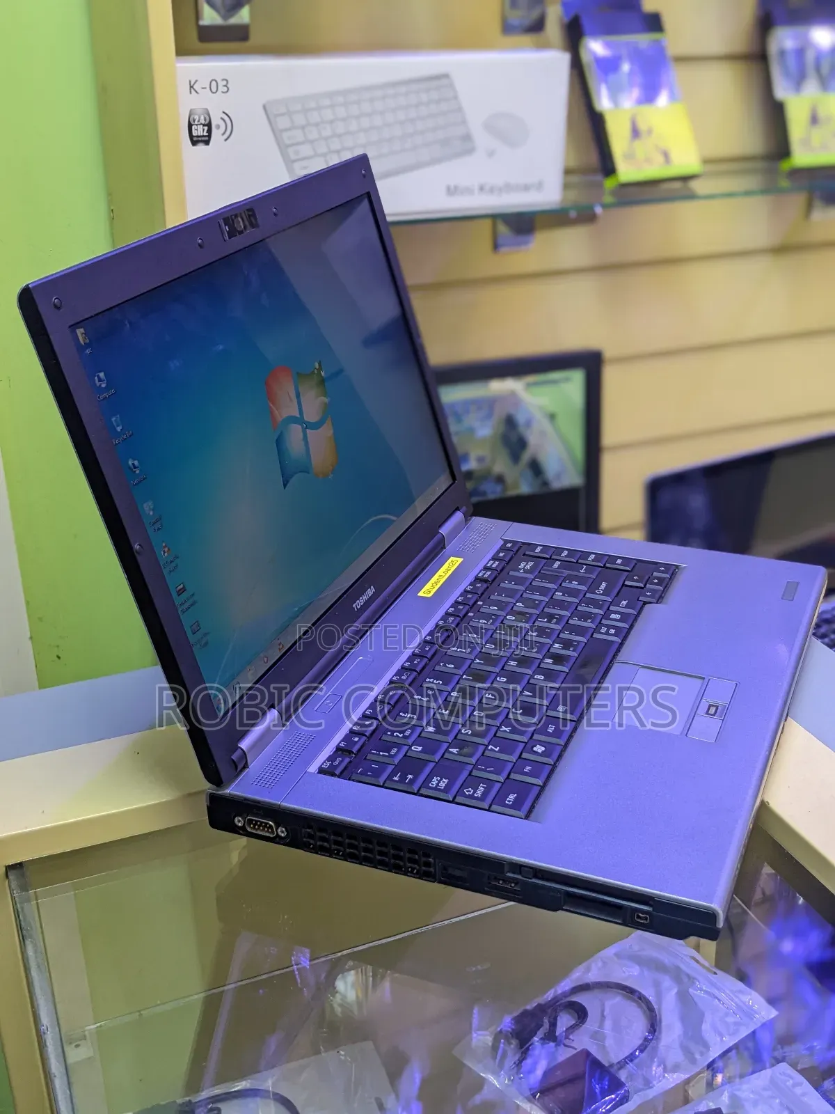 Laptop Toshiba Satellite Pro L300 4GB Intel Core 2 Duo HDD 32GB