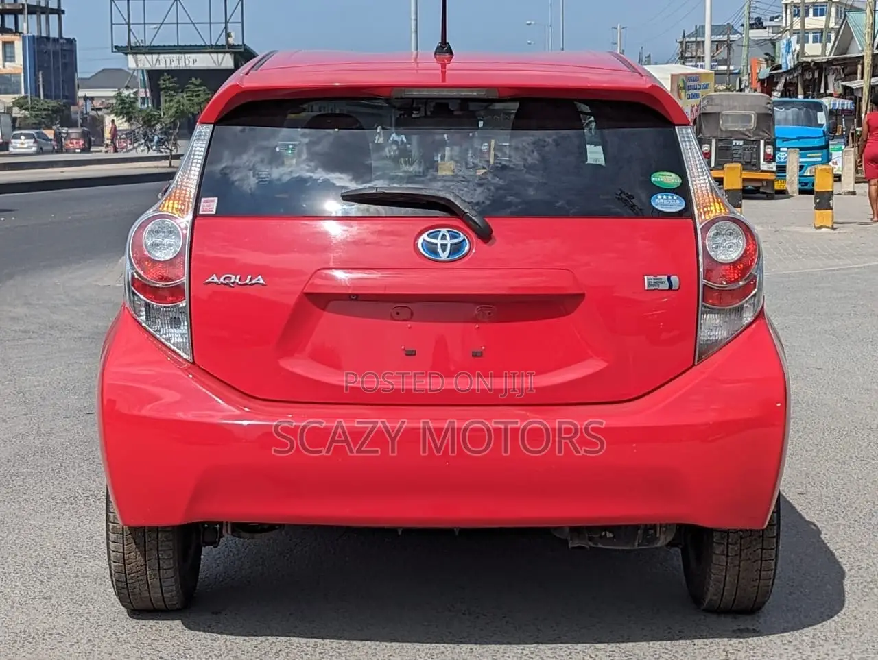 Toyota Aqua 2013 Red
