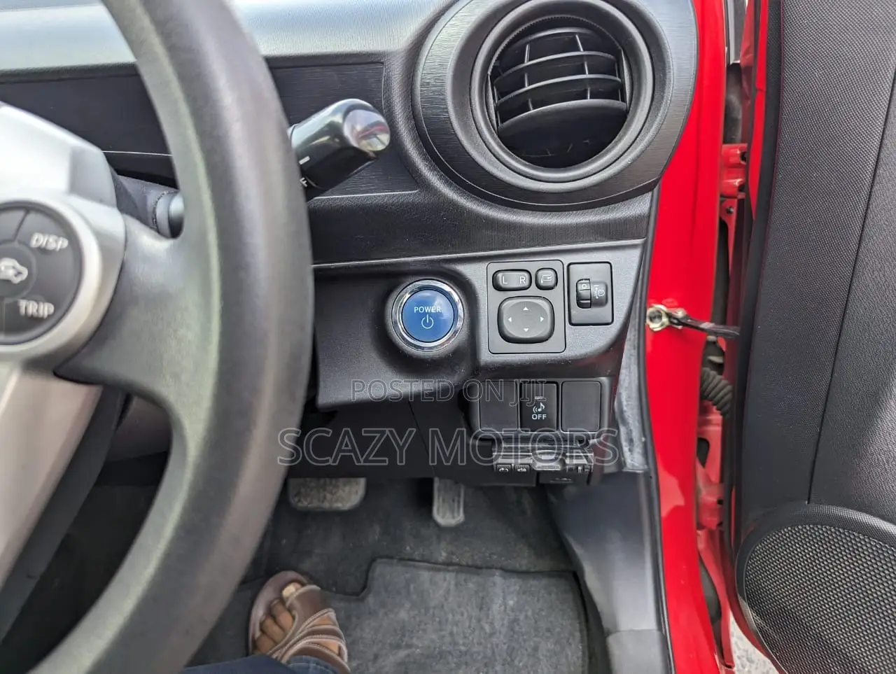 Toyota Aqua 2013 Red