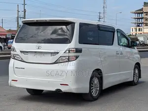 Toyota Vellfire 2009 White