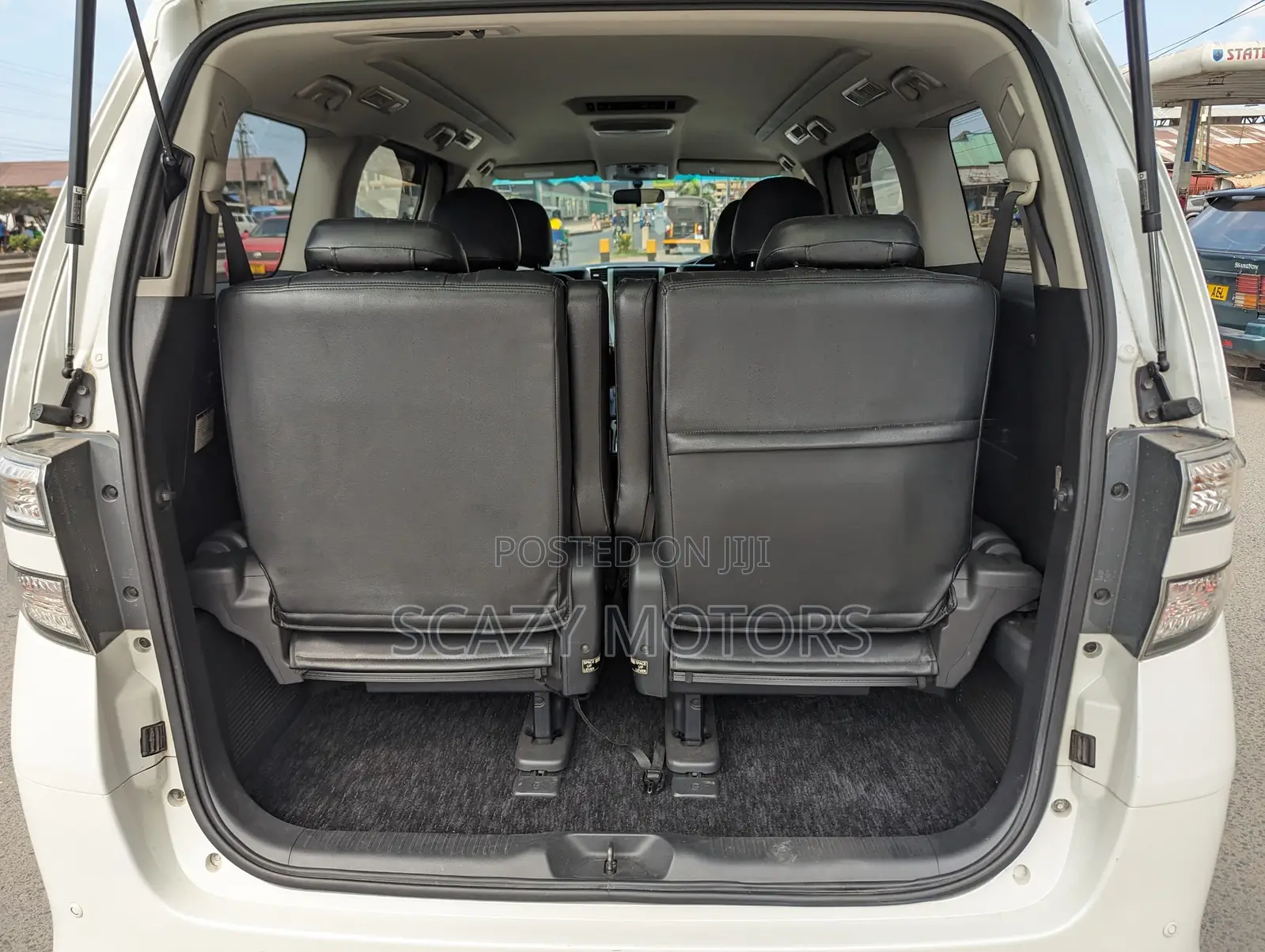 Toyota Vellfire 2009 White