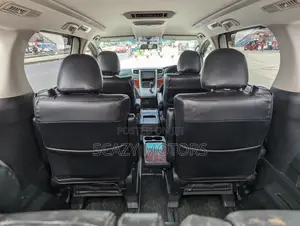 Toyota Vellfire 2009 White